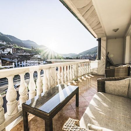 אורטיסיי Apartments Villa Venezia Luxury מראה חיצוני תמונה